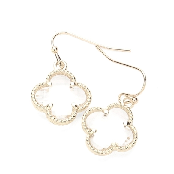 NWT Quatrefoil Stone Cluster Dangle Earrings - Picture 1 of 2